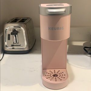 Keurig K-Mini in Dusty Pink